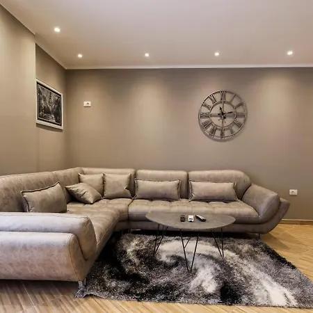 アパート Valbona Apartament's 2 Vlorë